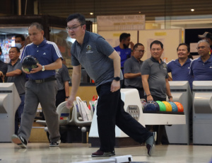 Bowling16